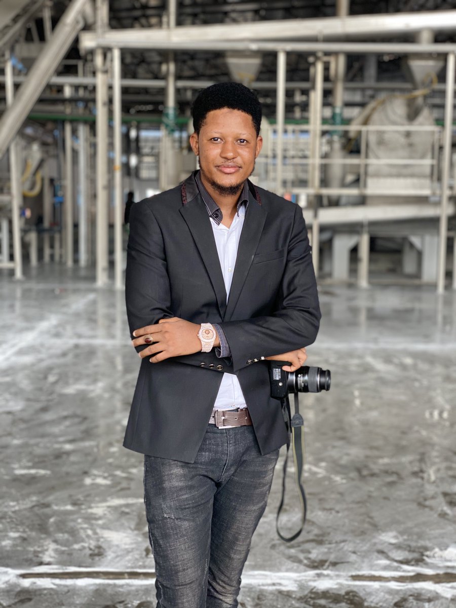 oil_shaeikh's tweet image. Drop location, I can do it for 40k, Photography is my Hobby! I’ve been doing this since 2019 😂