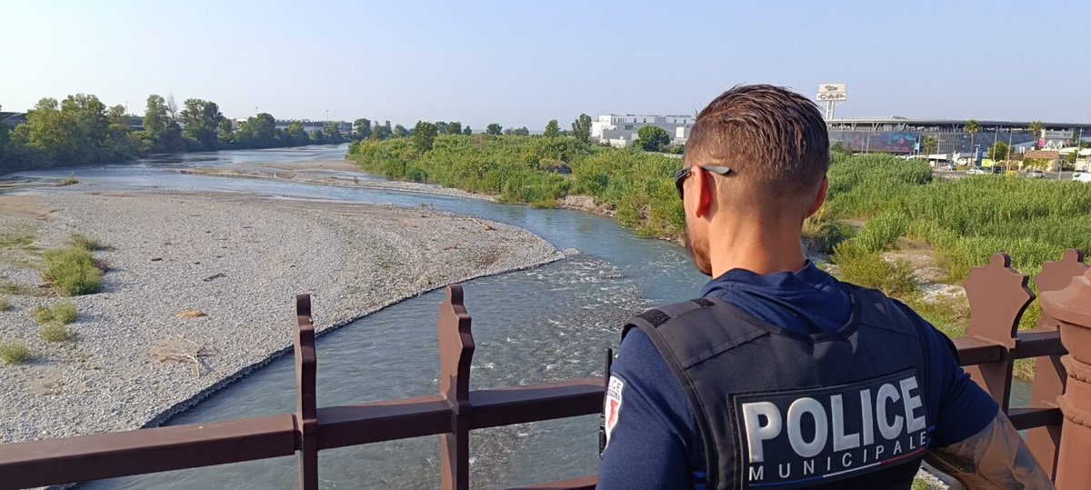 Du 1er au 26 octobre 2025, à l’embouchure du Var, la Police municipale de Saint-Laurent-du-Var a réalisé 14 interventions qui ont donné lieu à 7 verbalisations de 135€ relatives à une violation d’un arrêté préfectorale en zone de protection biotope.
▶️saintlaurentduvar.fr/news/protectio…