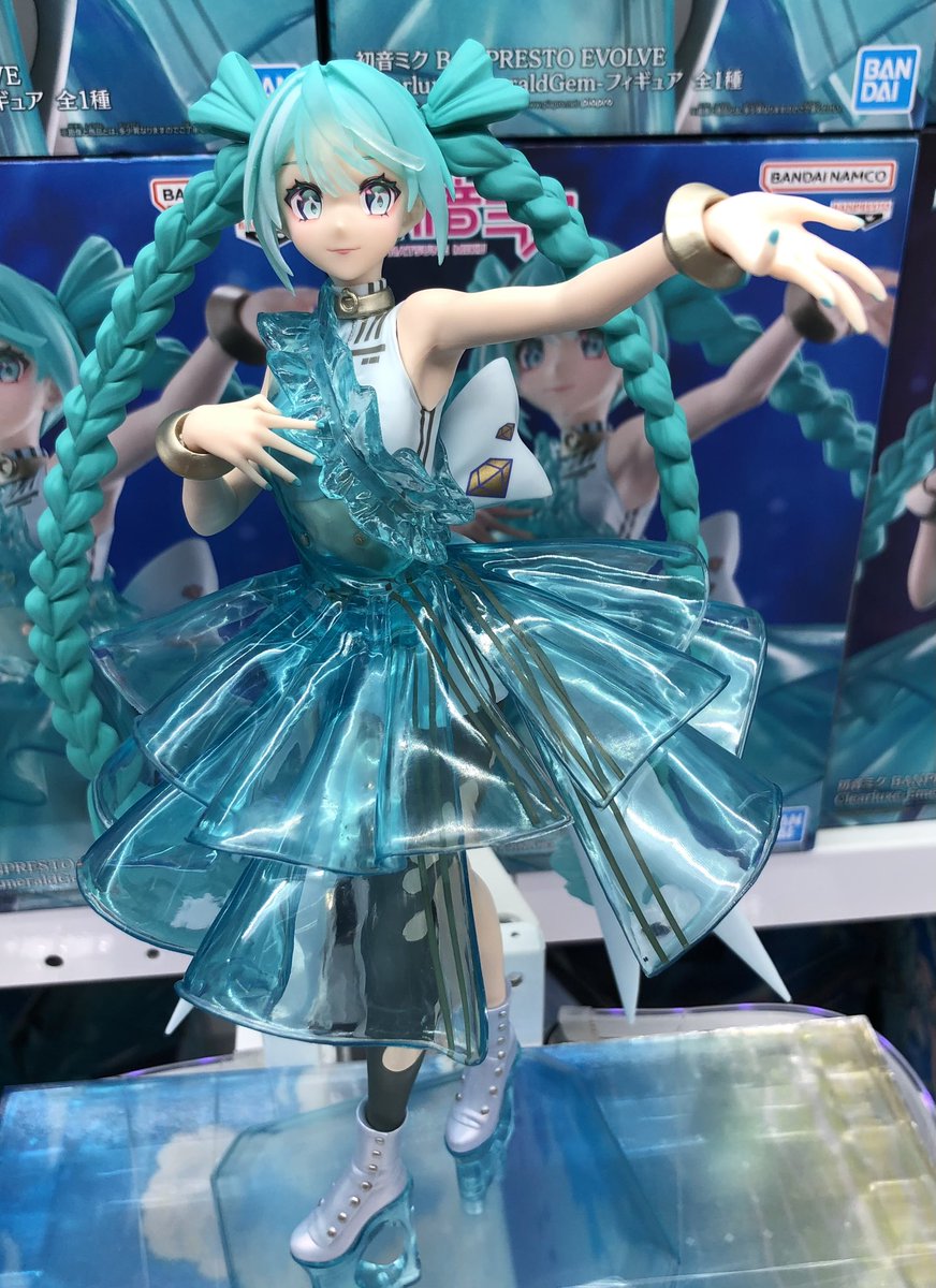 🎀おすすめ景品🎤 初音ミク BANPRESTO EVOLVE Clearluxe -EmeraldGem