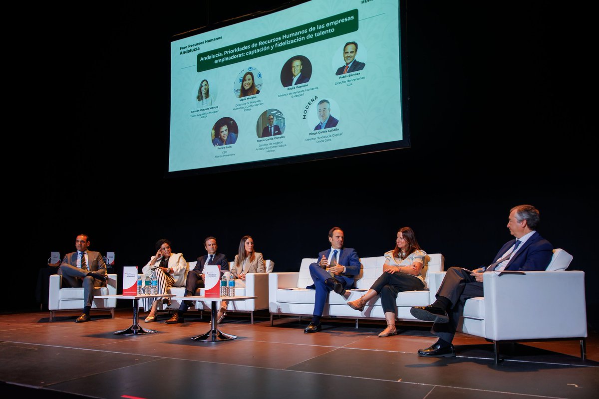 pgmahamud's tweet image. 💡 @ForoRRHH #Andalucía: &quot;Lleno total en #Sevilla ante el desafío de la escasez de #Talento&quot;. 📍 #CartujaCenter. Enhorabuena a la organización y a todas las entidades participantes por el éxito de convocatoria ✨️
fororecursoshumanos.com/lleno-total-se…