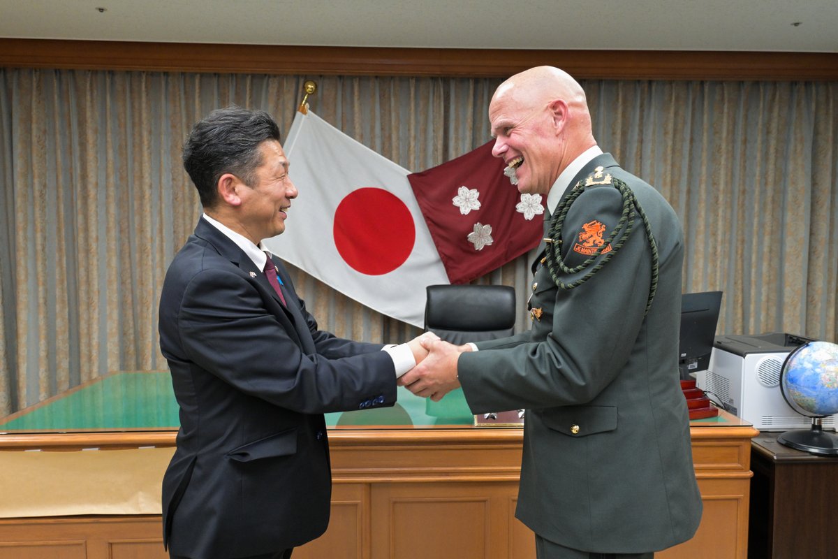 ModJapan_jp's tweet photo. 10月29日、若林防衛大臣政務官は、スウィレンス・オランダ陸軍司令官による表敬を受け、陸軍種間を含め両国の防衛協力が着実に進展していることを歓迎し、引き続き日蘭関係を深化させていくことで一致しました。🇯🇵🇳🇱
#防衛省・自衛隊 #オランダ https://t.co/84DCtMlNPZ