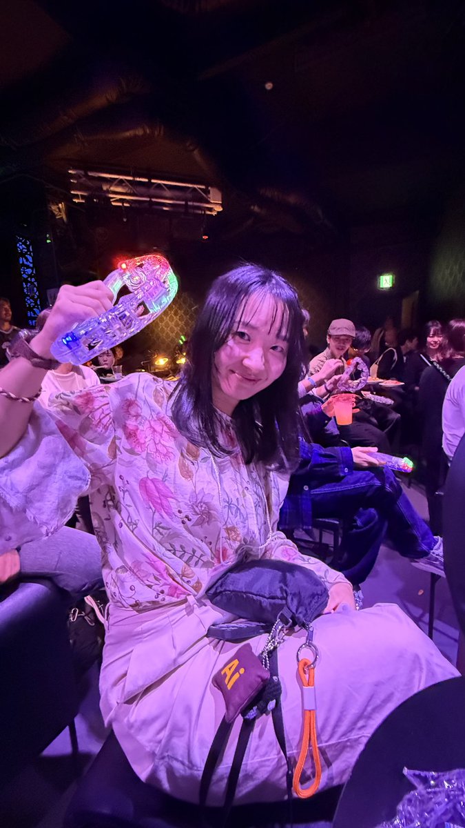 swwwitch's tweet image. 六本木のクラブを貸し切って、明け方までUSの #AdobeMAX の中継をワイワイガヤガヤ見る会に参加して来ました！