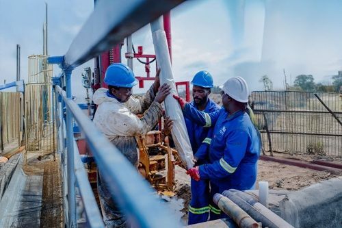 agenceecofin's tweet photo. Afrique du Sud : la BAD investit 75 millions $ dans Nyanza Light Metals pour développer le titane https://t.co/xZPC6OZKxx https://t.co/AePV7eaRfR