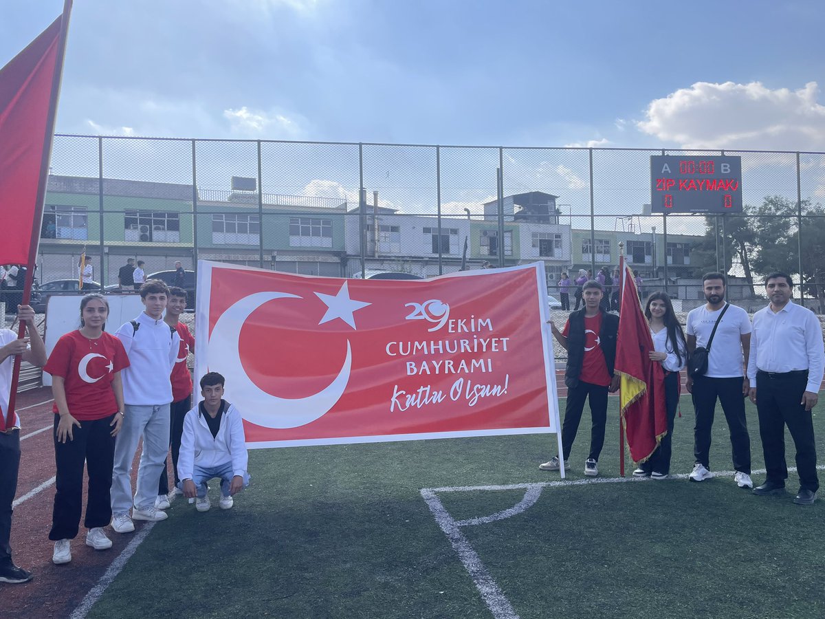 🇹🇷29 Ekim Cumhuriyet Bayramımız 🇹🇷 kutlu olsun! Cumhuriyetimizin Kurucusu Gazi Mustafa Kemal Atatürk başta olmak üzere vatanımız uğrunda canlarını feda eden  kahramanlarımızı saygı,rahmet ve minnetle anıyoruz.