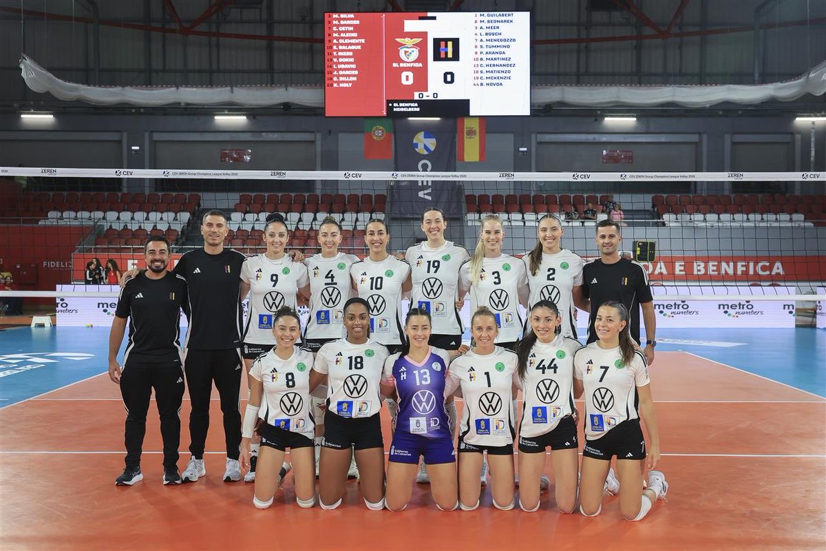 Gran Canaria, Territorio Champions. 

Si mañana juega el Guaguas, hoy lo hará el Heidelberg, también en el Gran Canaria Arena (19.00).

El club colegial debe ganar por 3-0 o 3-1 para forzar el Golden Set, tras caer por 3-1 en el feudo del Benfica portugués. 

¡Se puede, se puede!