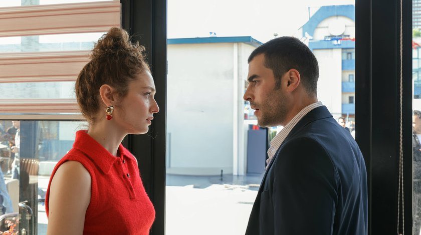 diziyolcusu's tweet photo. #Veliaht yeni bölüm kareleri💥

#AkınAkınözü #SerraArıtürk #TimHan https://t.co/Vd3p29aEj5