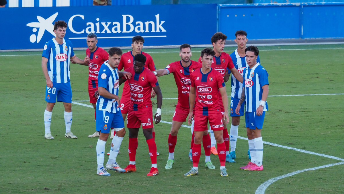 UEO1921's tweet photo. 🗂️ 𝗣𝗥𝗘𝗖𝗘𝗗𝗘𝗡𝗧𝗦
#EspanyolBOlot a la CE Dani Jarque:
2️⃣ victòries
4️⃣ empats
3️⃣ derrotes
👉 Última visita, temporada 2024-25 a #2RFEF3:
❌ @RCDE_La21 1-0 #UEOlot
#UnAltreFutbolÉsPossible #2RFEF3 https://t.co/QMhOFc6A5m