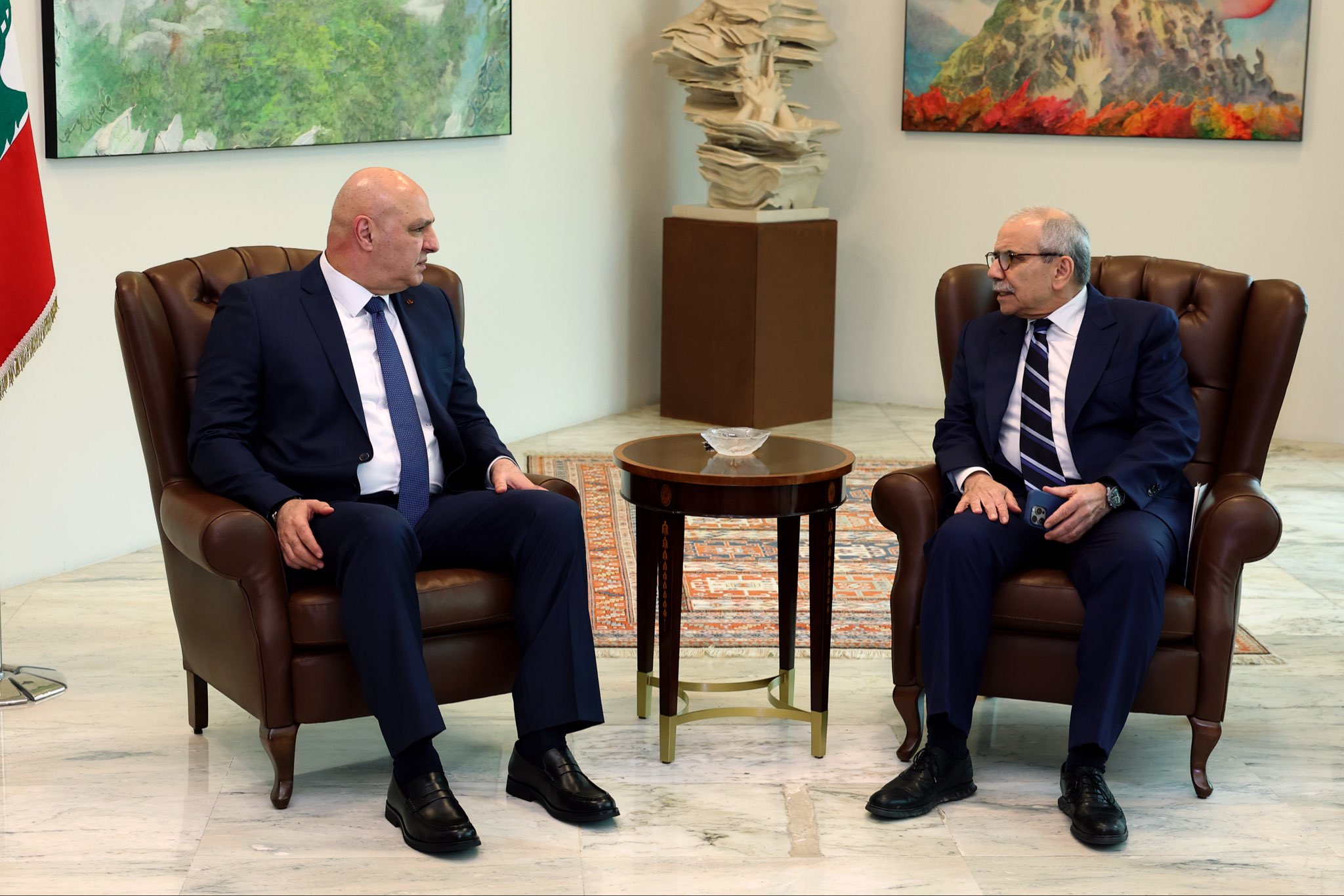 عون وسلام (الرئاسة اللبنانية). 