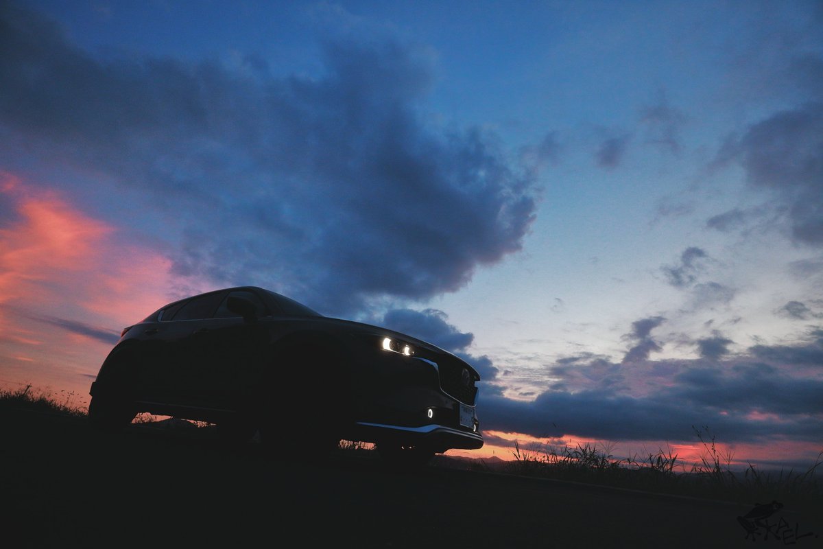 KAEL_with_cx5's tweet photo. そもそも曇りの日はあまり空にカメラ向けなかったりするから写真が少なめ。エモかどうかは置いといて。

#曇り空をエモくしようぜ選手権 https://t.co/m7XLmv0RVC