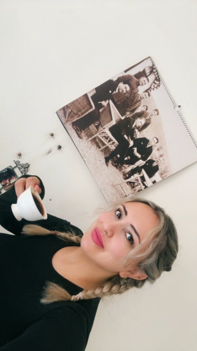 Ayakları üzerin de duran cumhuriyet kadınlarına selam olsun ♥️ 
#cumhuriyet #29ekimcumhuriyetbayramı