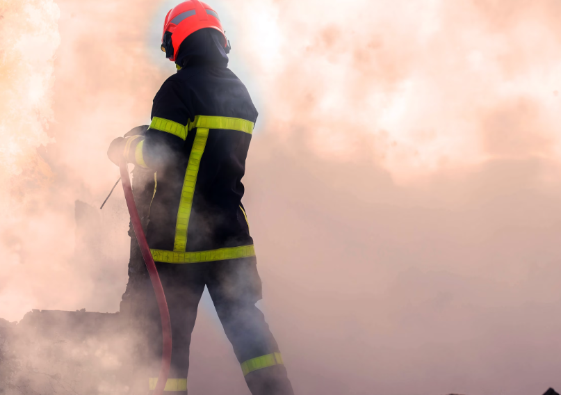 En France, les #sapeurs-pompiers de la Brigade de Paris (#BSPP) et du Bataillon de #marins-pompiers de Marseille (#BMPM) ont le statut de sapeur-pompier militaire.  Zoom sur la retraite des sapeurs-pompiers militaires 👉 carac.fr/actualites/ret…