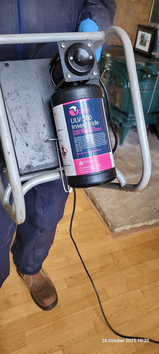 It's that time of year again when those horrible Cluster flies come home to roost. No problem for the team with the help of the Exodus Atomiser and some ULV500
<a href="/Killgerm/">Killgerm Chemicals</a> 
#flys
#nuisance