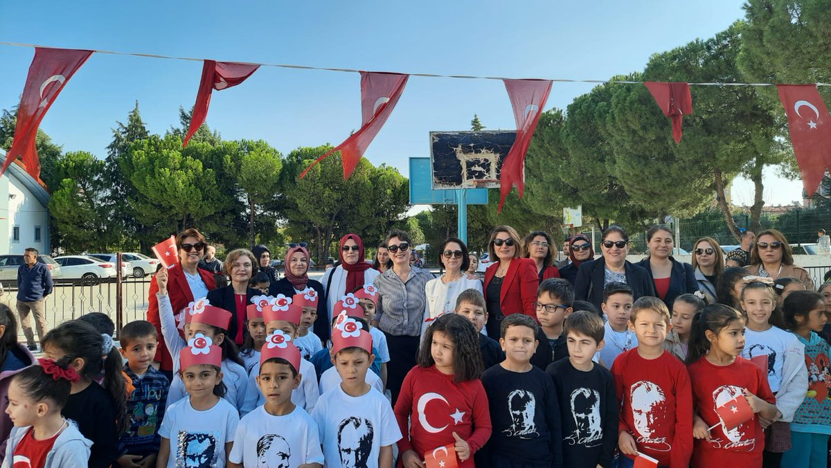 HacParal's tweet photo. 29 Ekim Cumhuriyet Bayramımız Kutlu Olsun. https://t.co/gc7E3s50LI