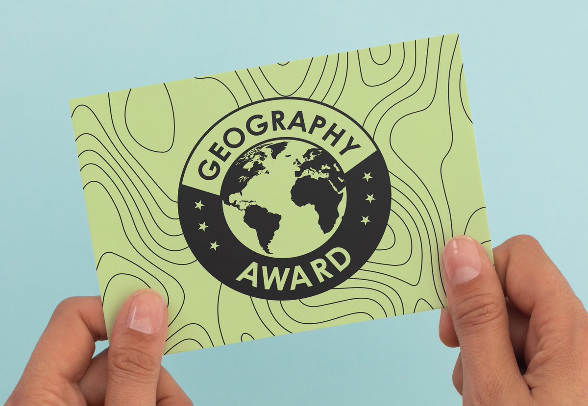 doodle_ed's tweet image. 🌍 Celebrate a love of learning!
Our Geography Award postcards recognise curiosity, exploration, and big-picture thinking — because understanding the world starts with asking questions.
Explore more designs 👉 doodle.ac

#Geography #EducationUK #LearningResources…