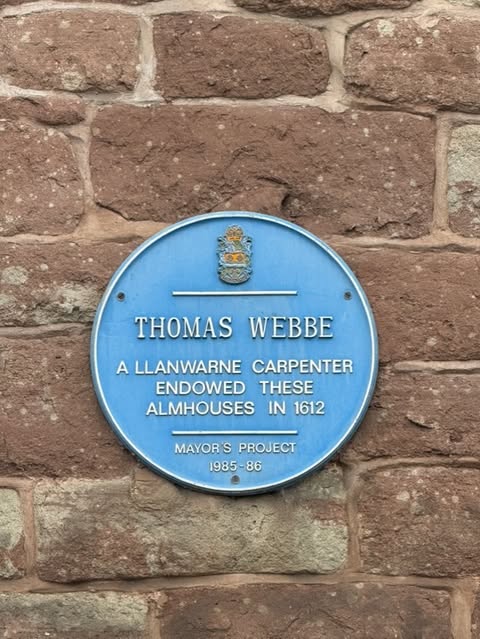VisitRossOnWye's tweet image. Have you explored the blue plaques dotted around Ross Town Centre? 🔎

The hertiage trail leads you through the 20 that were errected as part of the 1985-6 Mayor's project!

Follow the trail on the FREE Ross-on-Wye Trails apP!

#visitrossonwye #visitherefordshire #visitdeanwye