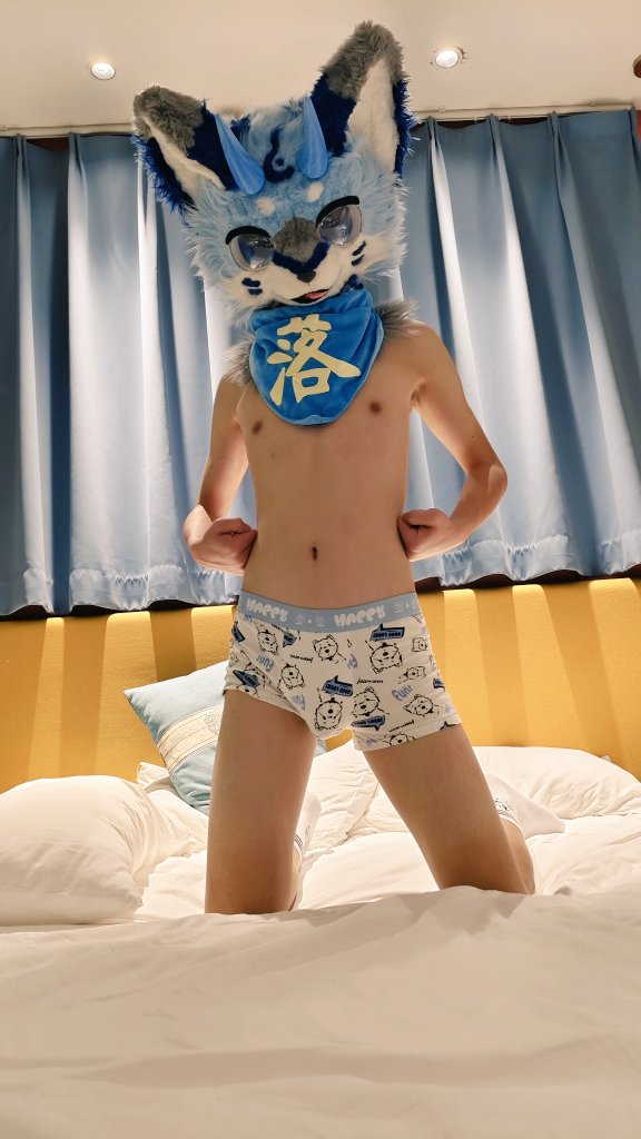 星落 tweet media
