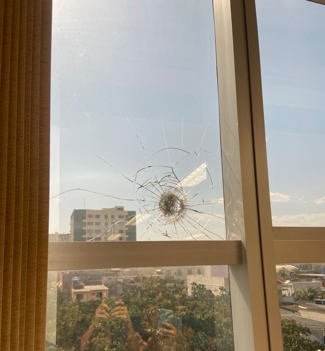 Concurseirareis's tweet image. a janela do forum onde eu trabalho, esqueçam TJRJ 😬🙏🏾