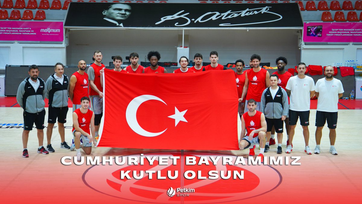 NeoRock06's tweet photo. 🏀🇹🇷 Aliağa Petkimspor, #FIBAEuropeCup C Grubu 3. hafta maçında, grubun yenilgisiz lideri olan Rumen ekibi CSM CSU Raiffeisen Oradea'yı Aliağa Belediyesi Spor Salonu'nda konuk ediyor. 

Bugün saat 18.00'den itibaren TRT Spor Yıldız ekranlarından da naklen yayınlanacak bu mücadeleye, öğrenciler ücretsiz olarak giriş yapabilecek. İzmir ekibi, 29 Ekim coşkusunun yaşanacağı bugün taraftarlarına, beyaz giyip tribüne gelme çağrısında bulundu.