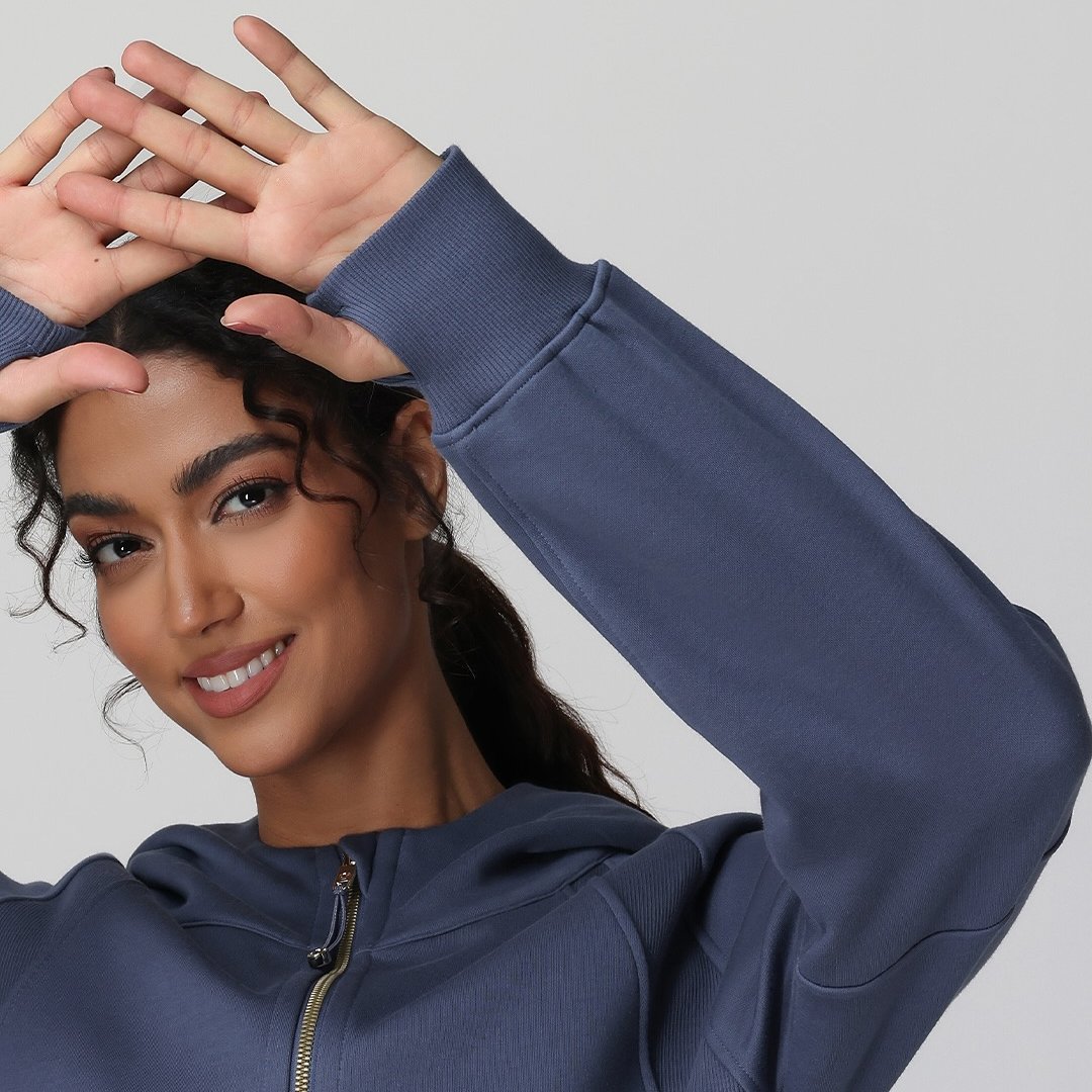 We love a brand that #doDifferent so this week, we turn our spotlight to Zuluzenith, a phenomenal South African gymwear brand that isn't just creating high-performance apparel but is actively weaving a narrative of empowerment: loom.ly/VAo-nvQ
