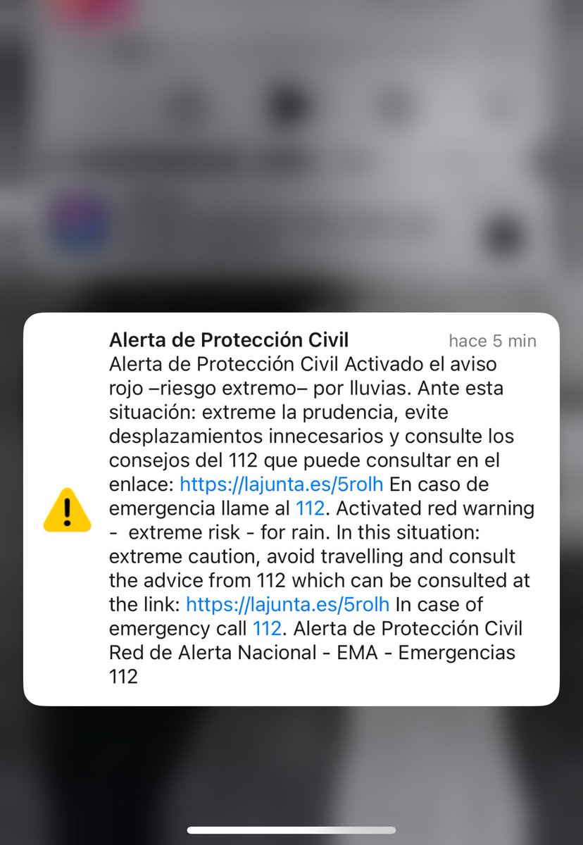 Lo imperdonable no es cometer errores, es no aprender de ellos. En mi opinión este aviso llega tarde.

Desde, como mínimo, ayer se oían campanas de lo que se preveía y las alarmas han sonado cuando la gente ya estaba haciendo vida, con precauciones, pero sin poder parar porque no
