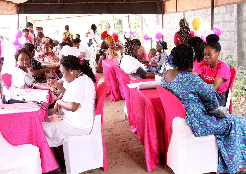 uicc's tweet image. 🎉 This October, UICC member @CancerAwareNG celebrates 10 years of empowering women across Nigeria through breast cancer awareness, screening &amp;amp; education. Their programmes have reached 20,000+ women with free screening &amp;amp; health services. #BreastCancerAwarenessMonth #UICCmembers