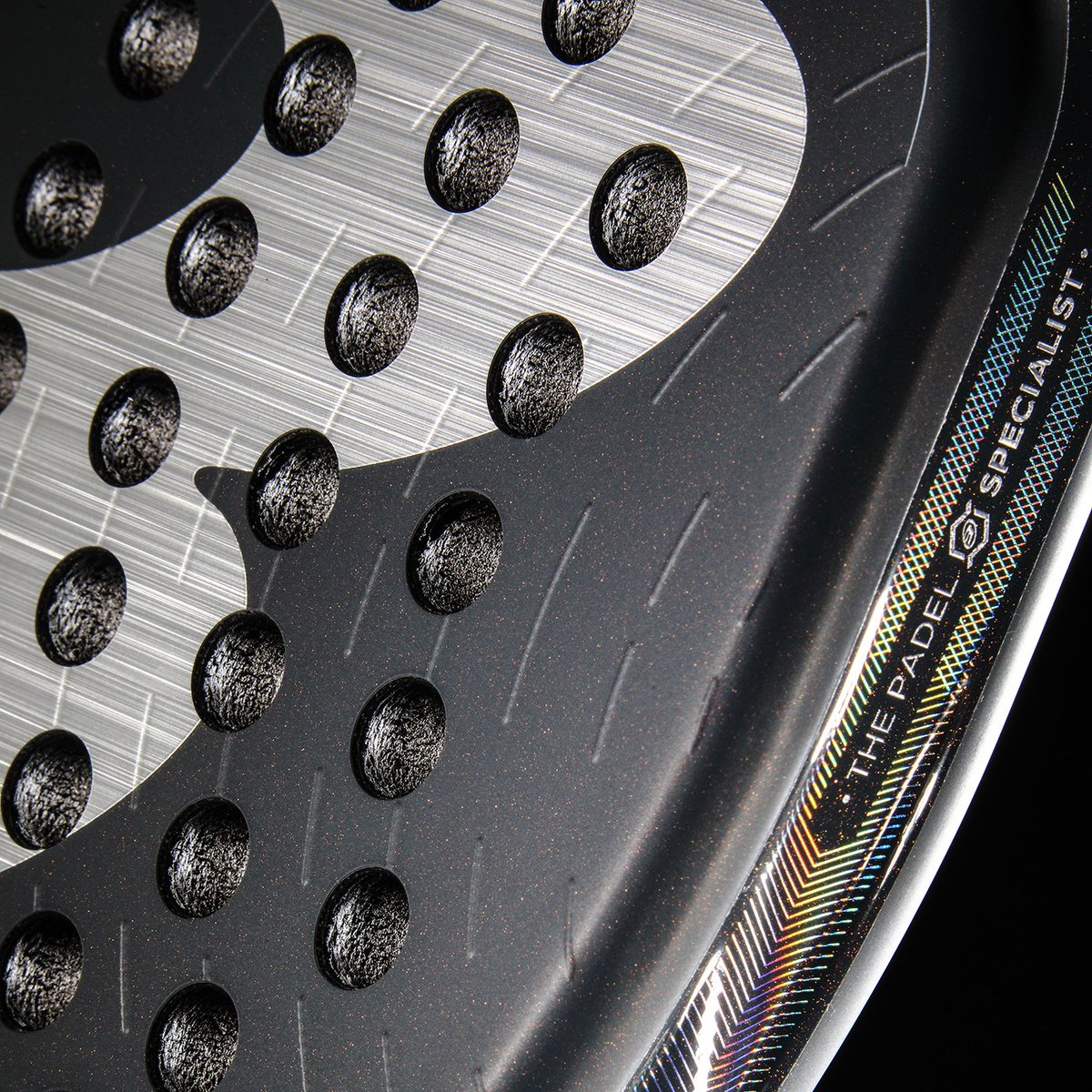 bullpadelsport's tweet image. 𝐗𝐏𝐋𝐎 𝐂𝐌𝐅 𝟐𝟎𝟐𝟔: Explosive power

🥽Experimenta un rendimiento explosivo con una comodidad excepcional.

🛒bit.ly/XploCMF26 

#XploCFM26 #ExplosivePower