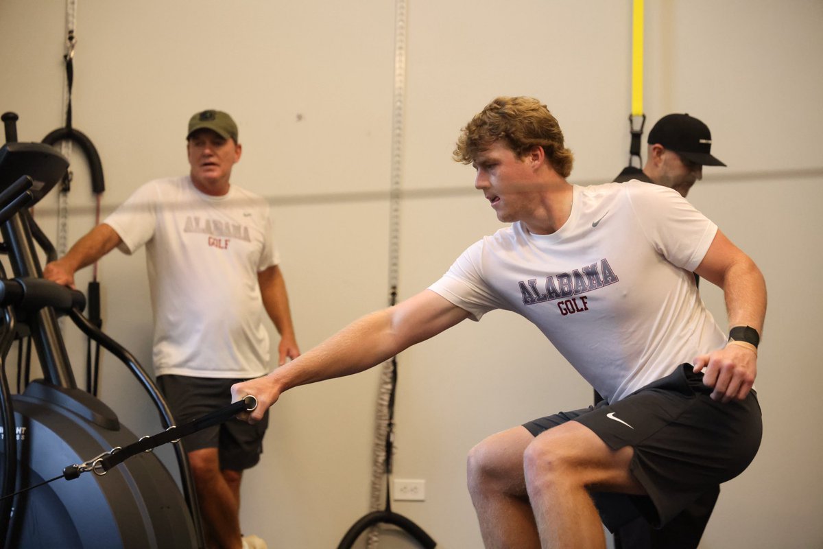 AlabamaMGolf's tweet image. Getting our bodies ready for the spring season with @PGATOUR strength and fitness expert @KWAYNE_FITNESS 💪🏼