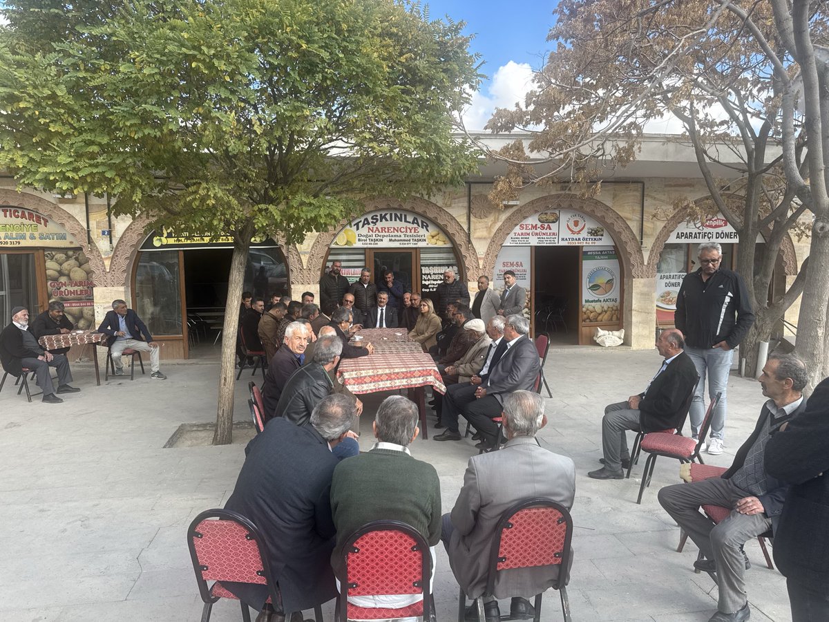 📍Kavak

Hayırlı günler komşum ☀️  
Kapıya bu kez bir avuç umutla geldik; çayınızı içmek, sohbetinize ortak olmak, varsa yükünüzü paylaşmak için.  

Çünkü bizde komşuluk, kapı zili değil kalp ritmidir.