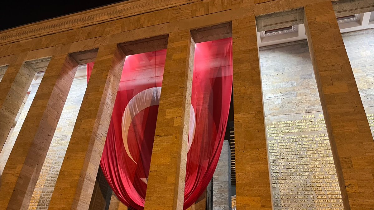 hazelnut tweet media