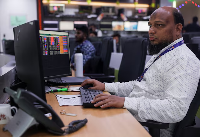 BringNewsIntnl's tweet photo. Markets: Indian equity benchmarks advanced as investors look ahead to a possible U.S. rate cut and improved U.S.-China trade sentiment. 
Source: Reuters
#India #Markets #BringNewsIntnl https://t.co/zqLHCuRLD0