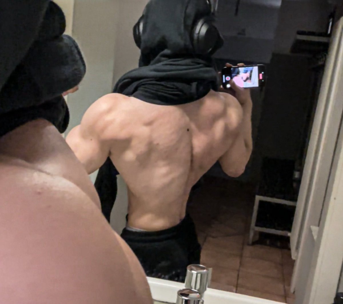 griffsane's tweet image. 