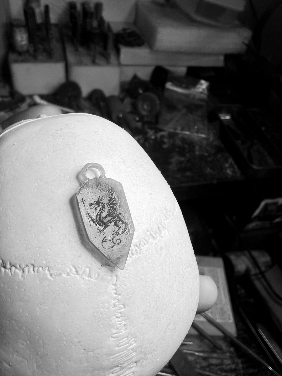 #schattenblumeinyourarea

"Old classic Battle flag"