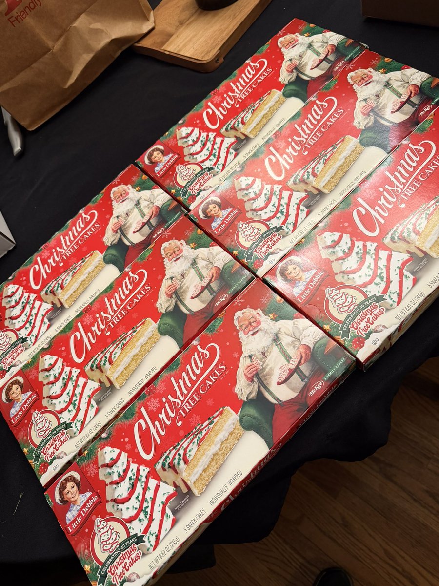PatrickMoranTB's tweet photo. Nice little six pack to get the collection going for the holiday season.. #FatPat https://t.co/Mf6COggO3P
