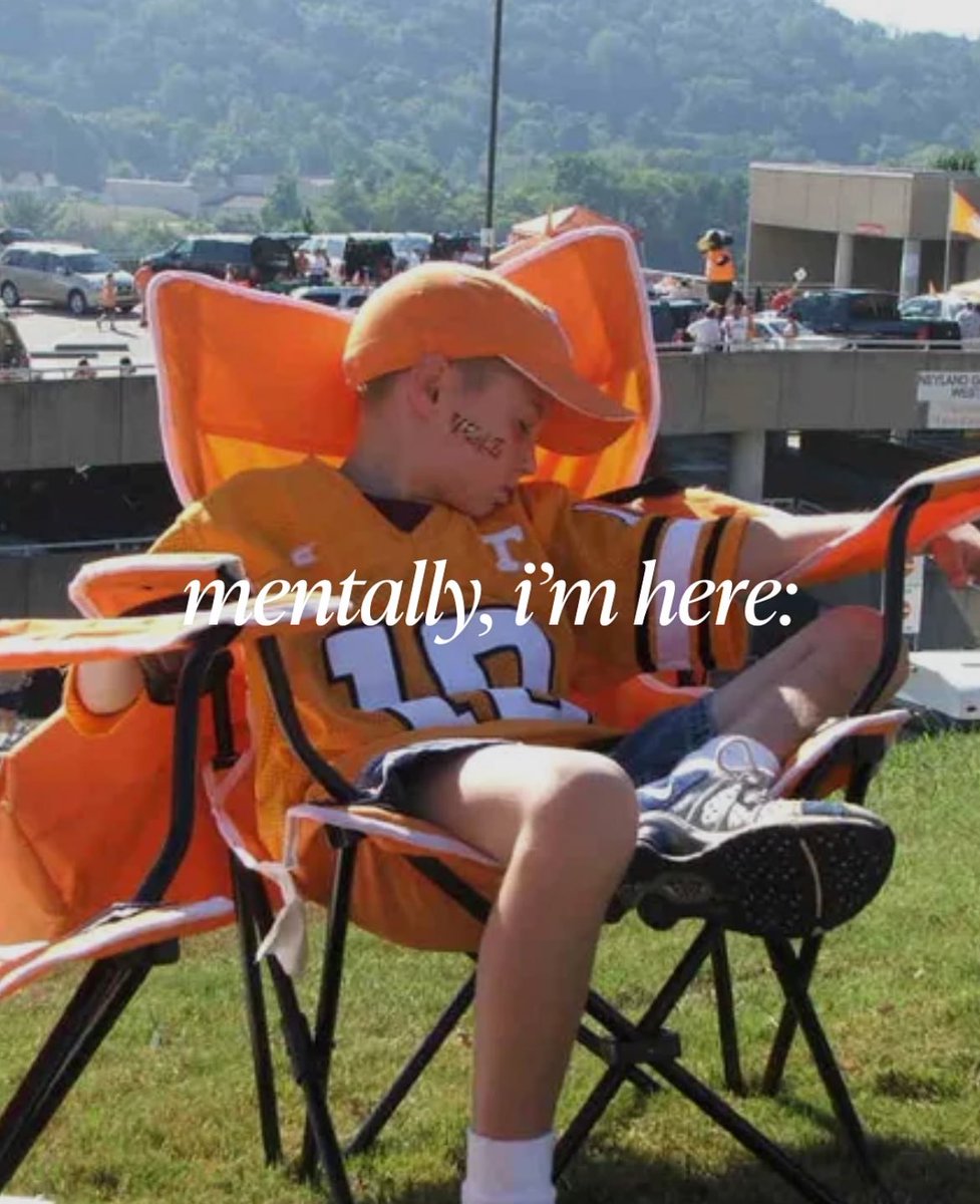 fmlovesthevols's tweet photo. Mood 4 the rest of the week https://t.co/bIbnivTqJe