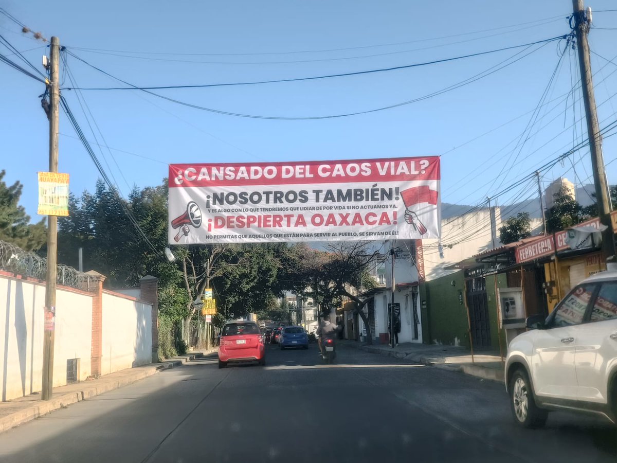 ¡La raza en #Oaxaca anda como ustedes mis tuiteros! ¡Anda cachonda!

Mucho ji, ji, ji, mucho ja, ja, ja... Pero la verdad es que el tigre se anda molestando. <a href="/GobOax/">Gobierno de Oaxaca</a>