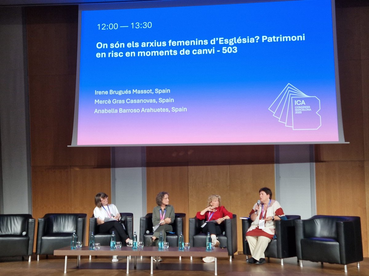 acaltpenedes's tweet image. Magnífica taula rodona sobre arxius amb productors femenins dins l&apos;Església (monestirs) amb debat sobre territorialitat i tiitularitat. Hi participa la companya Dra. Irene Brugués, Mercè Gras i Anabella Barroso. @ICABcn2025 #XAC @patrimonigencat