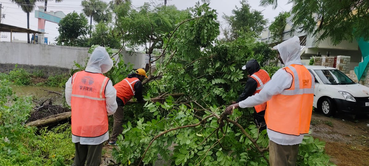 Sanitation activity (heavy rains)
<a href="/tksreedevi/">TK Sreedevi</a>
<a href="/cdmatelangana/">C&DMA</a>
<a href="/CollectorSRPT/">Collector Suryapet District</a>
<a href="/SwachhBharatGov/">Swachh Bharat Urban</a>
<a href="/SBMU_Telangana/">SBM (U) TELANGANA</a>
<a href="/tgmepma/">TMEPMA</a>
<a href="/uttampadmavathi/">Padmavathi Reddy</a>