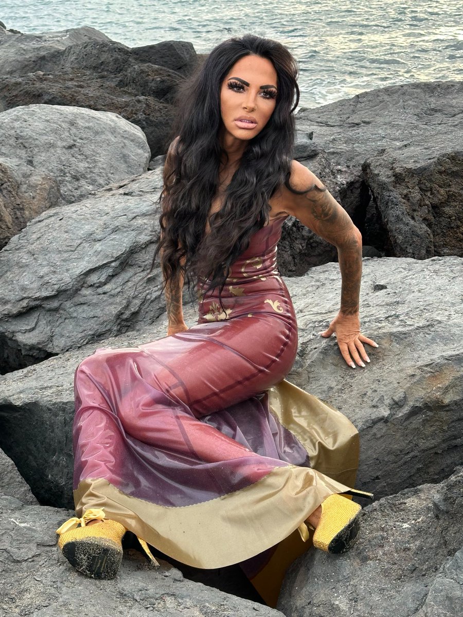 Mittwoch 30.10.München #latex #native #inked #domina #sklave #deprivation #bdsm #rubberlove <a href="/sina_imperia/">⚜️Domina Sina Imperia⚜️(official)</a> <a href="/Royal_Empire__/">Royal Empire</a>