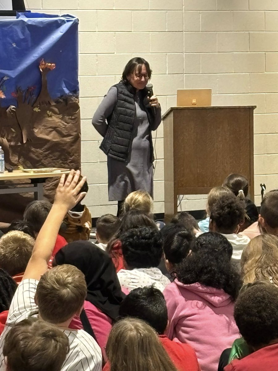 wlcscrdp's tweet image. This week WLIS students heard from author Chana Stiefel, who has written 32 books! She shared her journey - and a message about standing up to hate and fear. Thanks to Mrs. Katie Nelson Dodds and the Purdue Ackerman Center for Democratic Citizenship for making it possible!