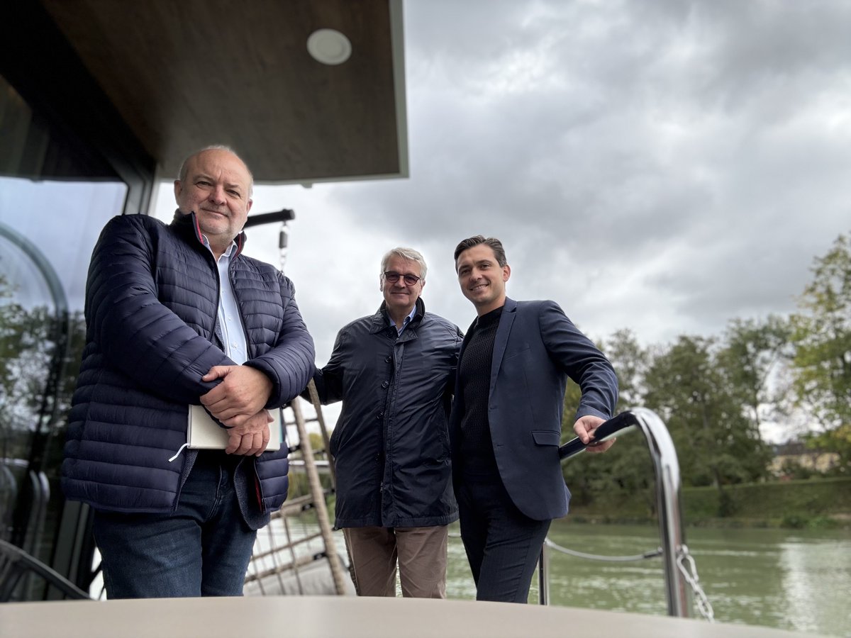 L'Escale Royale tweet media