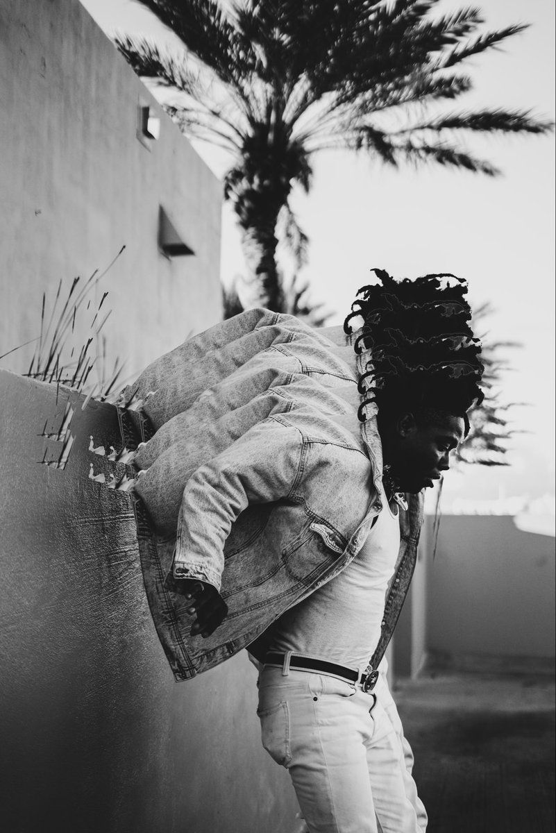 barrybl4ck's tweet image. JUMP INTO ‘FAKITIVITY!’🤍🩶🖤🫶
.
.
MUSIC VIDEO OUT ON YT RIGHT NOW! ❕ DESTROY THE LINK IN THE BIO TO EXPERIENCE PURE RAGEEE🖤🩶🤍🐦‍⬛
.
.
THANK YOU NATURE BOYZ 📸🔥 @jj_hawk_wies  @sylvesterbeatz 
.
.
(TAGS)
#ragecore #metalcore #emocore #rage #ragemusic #barryblack