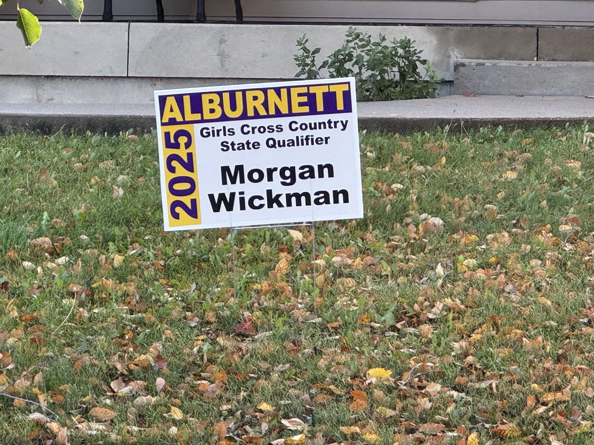 Got the signs from ⁦<a href="/BanacomSigns/">BanacomSigns</a>⁩ put out! ⁦<a href="/AlbBoosterClub/">Alburnett Athletic Booster Club</a>⁩ ⁦<a href="/AlburnettSports/">Alburnett Athletics</a>⁩