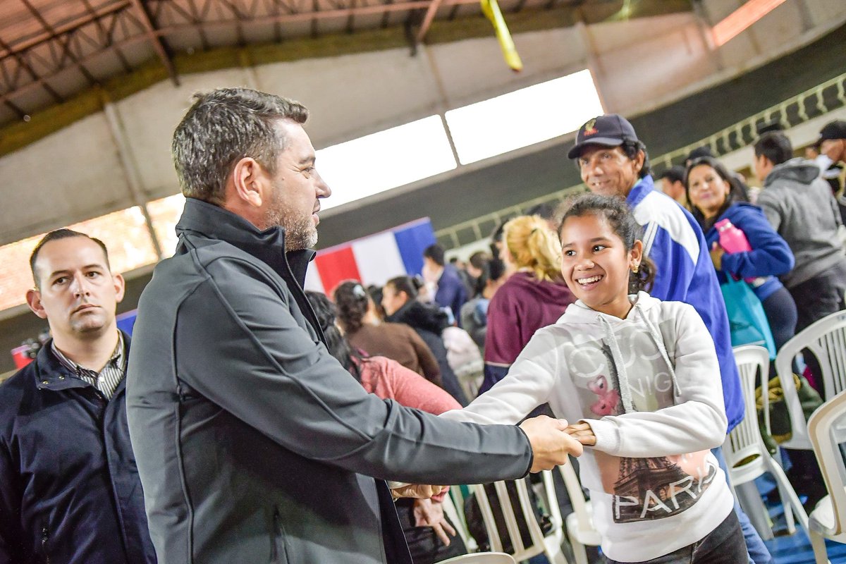 Entrega de subsidios sociales y habitacionales en Itauguá.

Vicepresidente <a href="/AllianaPedro/">Pedro Alliana</a>: "Con el presidente Santiago Peña, nuestro compromiso es sólido. Construir un Paraguay con más oportunidades para mejorar la calidad de vida de todos nuestros compatriotas"

¡Felicidades a