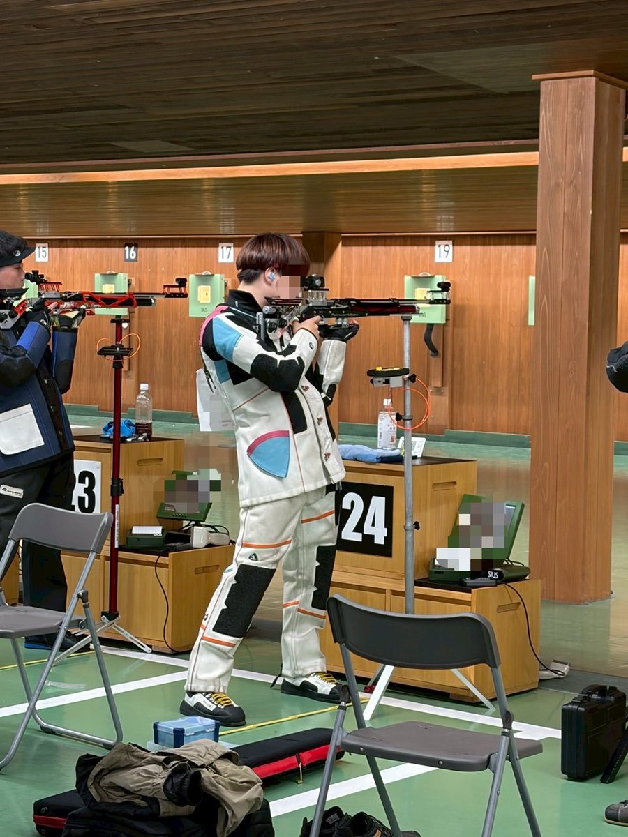ut_shooting's tweet photo. 全日本学生選手権（インカレ）に参加してきました！団体では17位と、前回より順位を上げることができました！

・ARM個人　56位・73位・123位
・ARM団体　17位
・ARW個人　113位
・FR3×20個人　15位・52位
・FR60PR個人　46位・99位 https://t.co/1PW68CKcmF