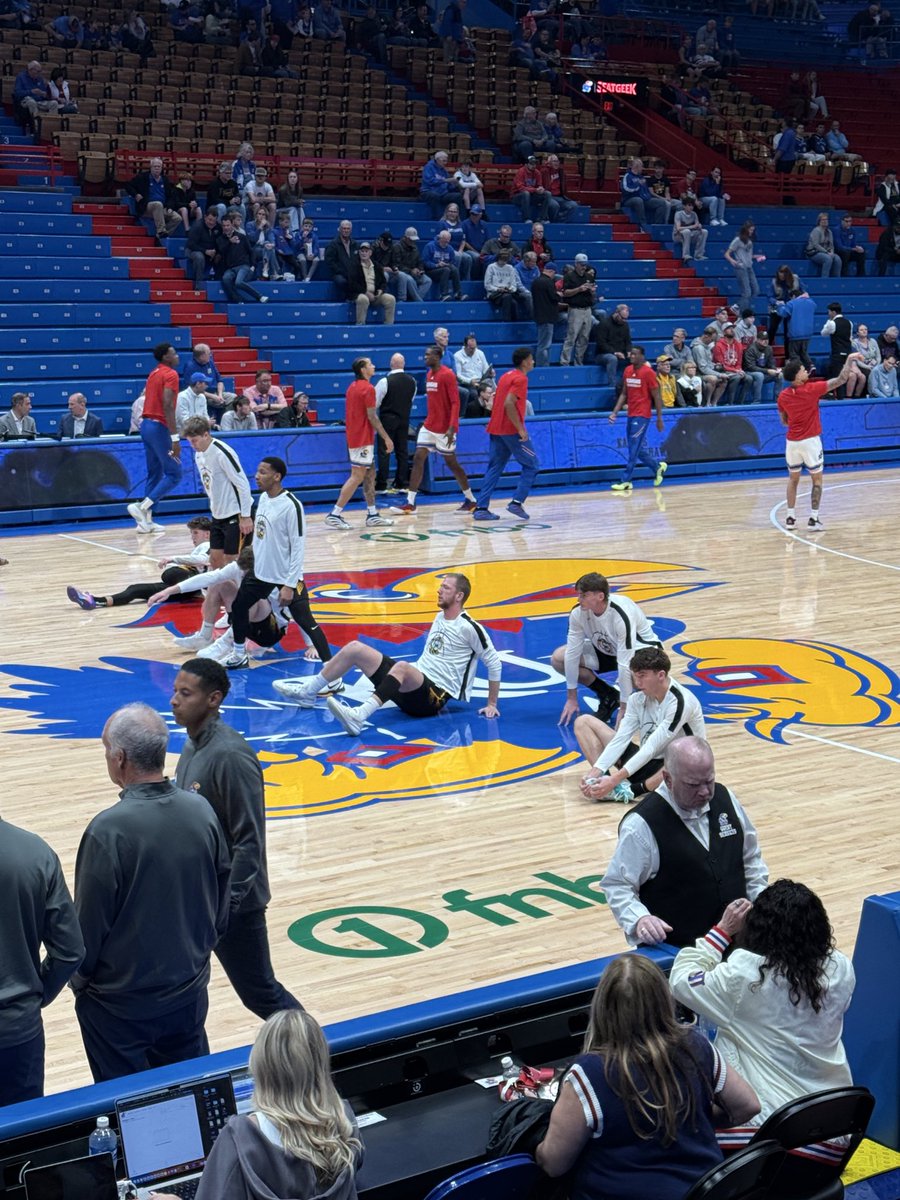 KHS Boys Basketball tweet media