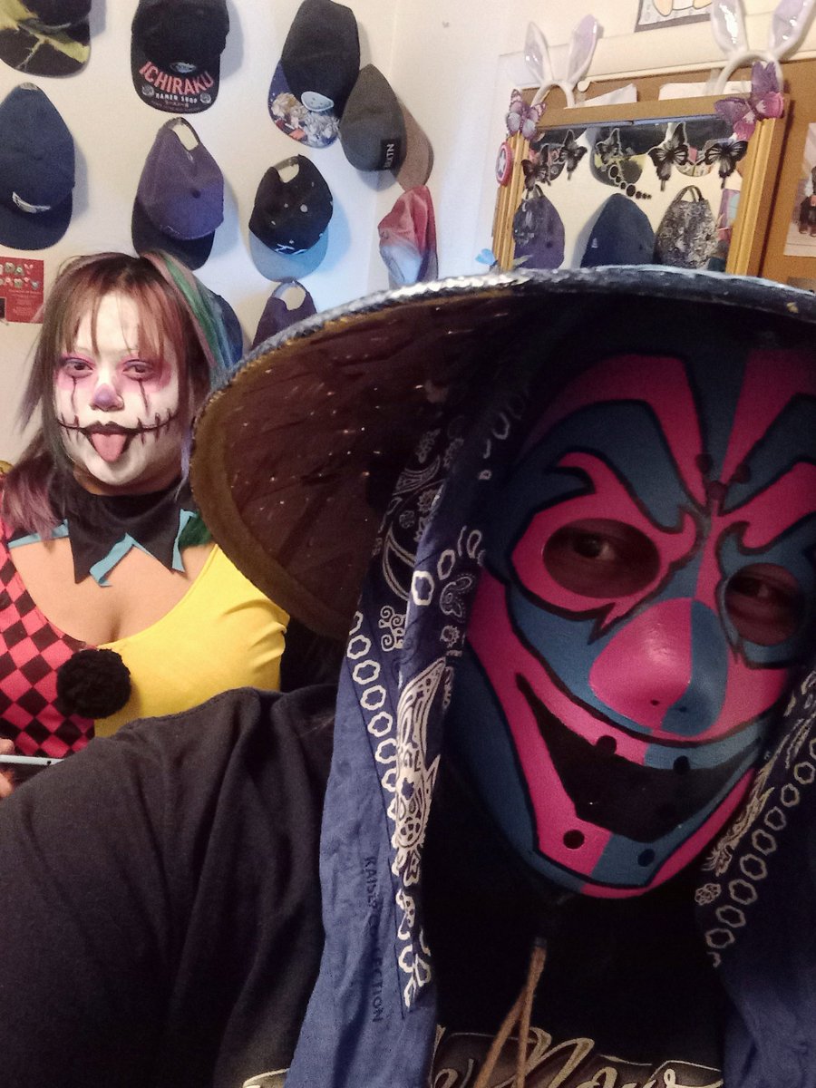 DeeJayG59's tweet photo. 🤡🖤✨️🖤🤡 https://t.co/qFs7KDUGsG