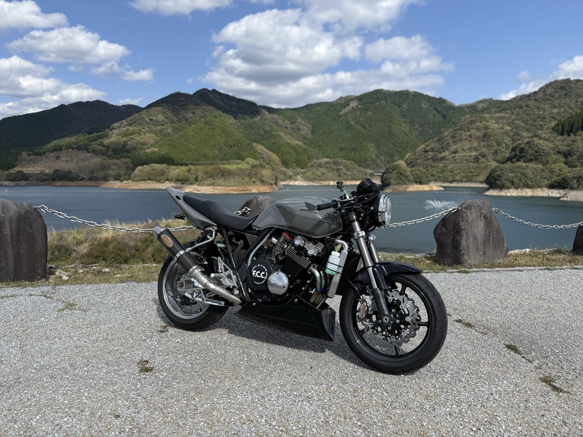 #バイク売ります
気になる方、詳細DMで送ります。
拡散していただきたいのでよければRTお願いします🙇