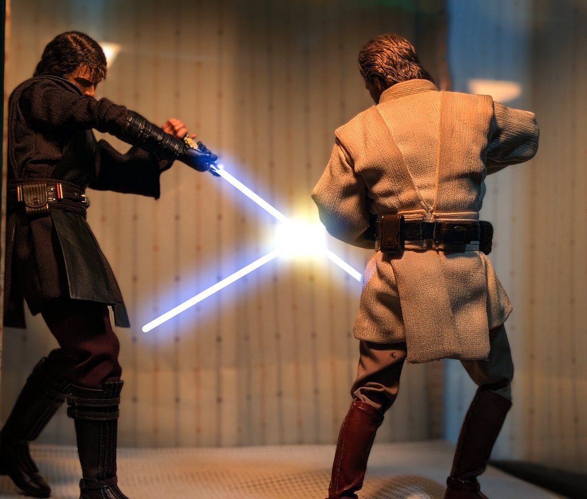 masutora02's tweet photo. anakin vs obiwan
#ホットトイズ
#hottoys
#オモ写
#STARWARS https://t.co/IoOz09mL1V