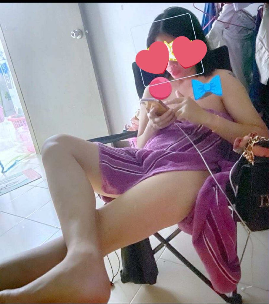 เมียอ่อยคนเดินผ่านห้อง หาคู่แลกหรือชายเดี่ยวนวดได้ มีค่าใช้จ่าย ลาดกะบัง #ลาดกะบัง #ร่มเกล้า #ฉลองกรุงนัดเย็ด