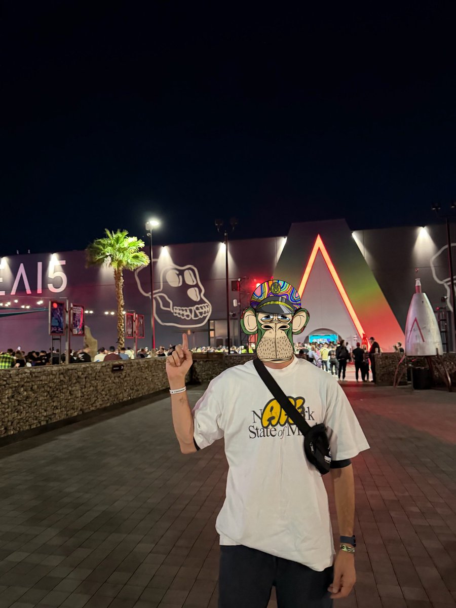 headtryp's tweet photo. finally home and rested from Apefest Vegas.

I've been in the club for 3 years now, this was my first Apefest and it lived up to expectations. @CryptoGarga and team did an amazing job, Area15 was an incredible venue with all the different activities, and meeting so many Apes was a great time. already looking forward to next year (in Miami?)